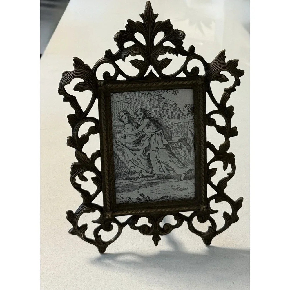 Antique Victorian Ornate Tabletop Easel Picture Frame Cast Brass Metal 4 X 6‎